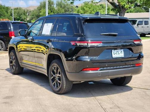 2024 Jeep Grand Cherokee Laredo