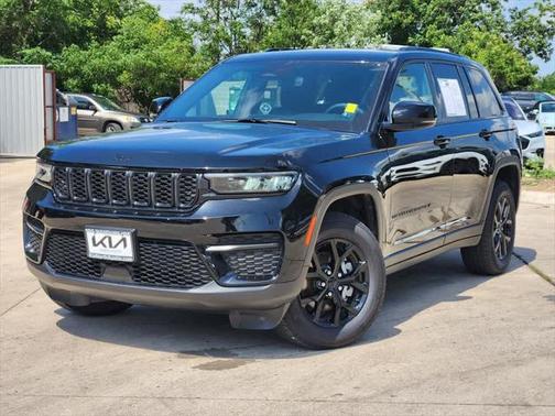 2024 Jeep Grand Cherokee Laredo