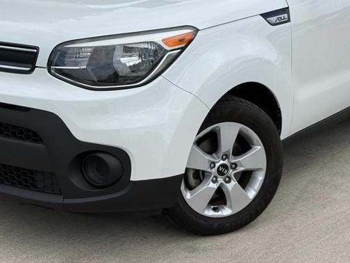 Clear White 2018 Kia Soul Base