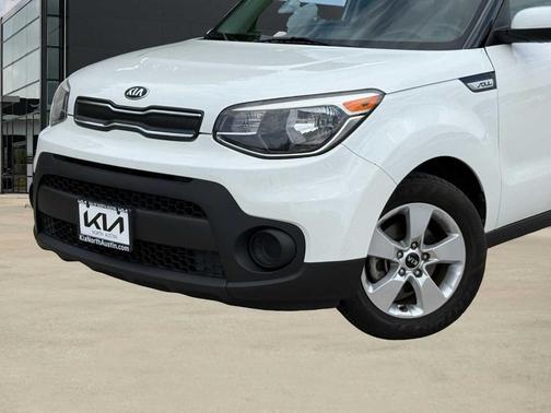 Clear White 2018 Kia Soul Base