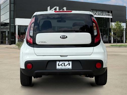 Clear White 2018 Kia Soul Base