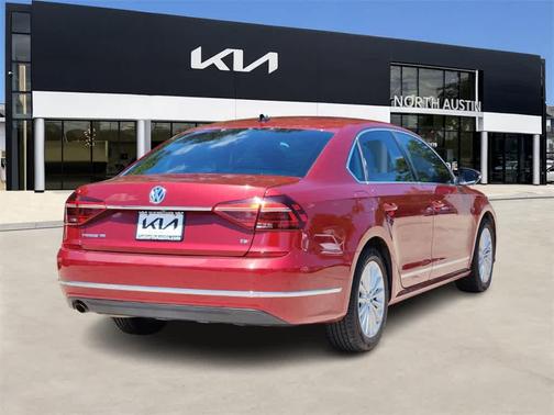 2017 Volkswagen Passat 1.8T SE