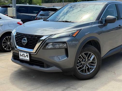 Gun Metallic 2023 Nissan Rogue S