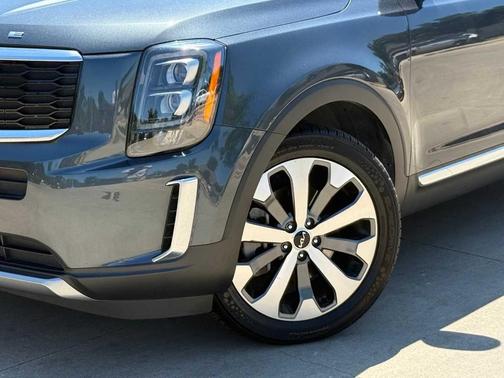 Gray 2022 Kia Telluride EX