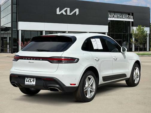 2024 Porsche Macan T