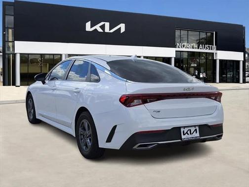 2022 Kia K5 LX