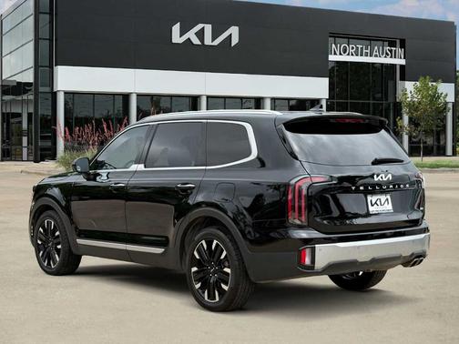 Ebony Black 2023 Kia Telluride SX