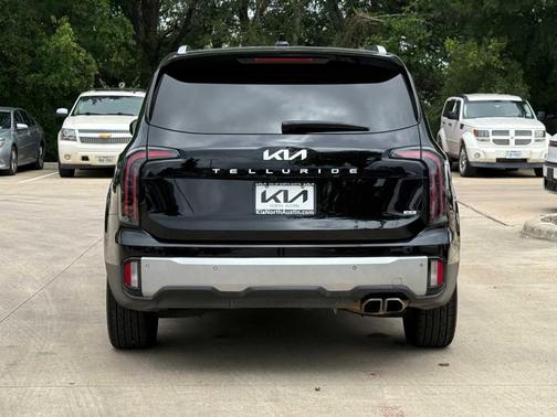 Ebony Black 2023 Kia Telluride SX