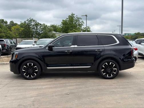 Ebony Black 2023 Kia Telluride SX
