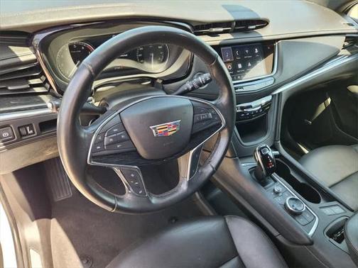 2020 Cadillac XT5 Premium Luxury