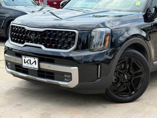 Ebony Black 2023 Kia Telluride SX