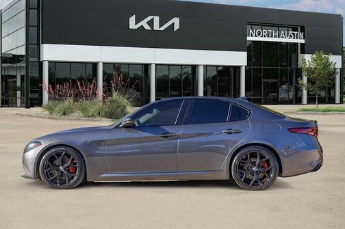 2020 Alfa Romeo Giulia Base