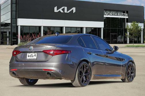 2020 Alfa Romeo Giulia Base