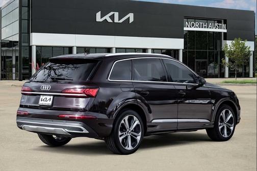 2021 Audi Q7 55 Premium Plus