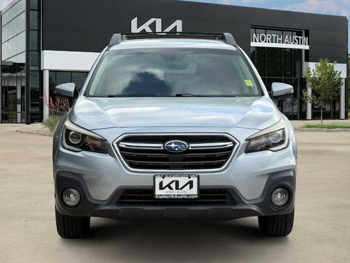 Ice Silver Metallic 2019 Subaru Outback 2.5i Limited