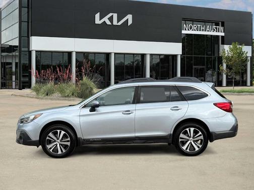 Ice Silver Metallic 2019 Subaru Outback 2.5i Limited