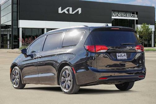 2020 Chrysler Pacifica Hybrid Limited