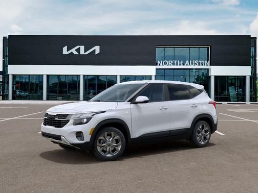 White 2026 Kia Seltos LX