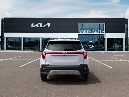 White 2026 Kia Seltos LX