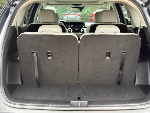 Gray 2022 Kia Sorento X-Line EX