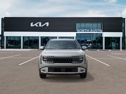 Silver 2027 Kia Seltos LX