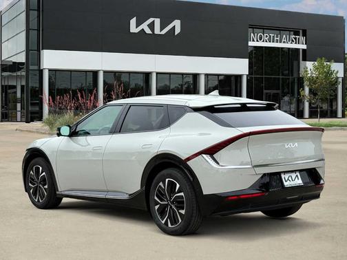 Glacier 2024 Kia EV6 Wind