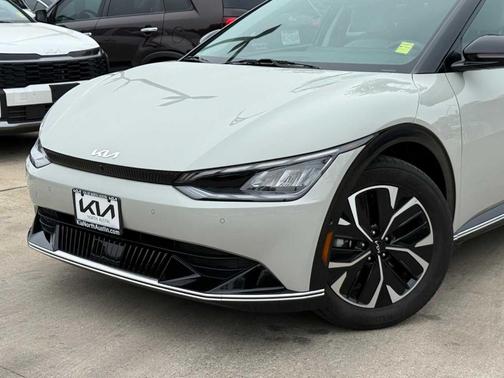 Glacier 2024 Kia EV6 Wind
