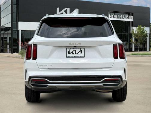 Glacial White Pearl 2023 Kia Sorento S