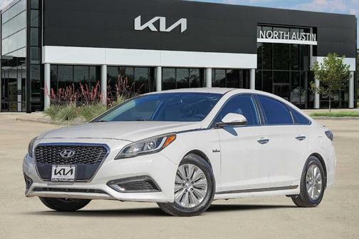 2017 Hyundai SONATA Hybrid SE