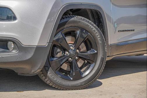 2016 Jeep Cherokee Altitude