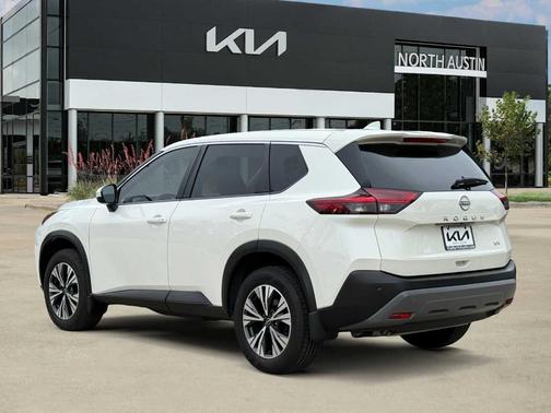 White 2023 Nissan Rogue SV