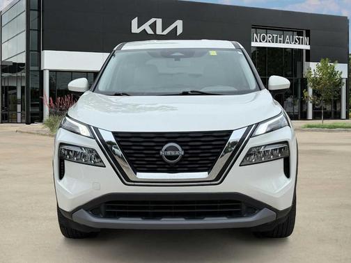 White 2023 Nissan Rogue SV