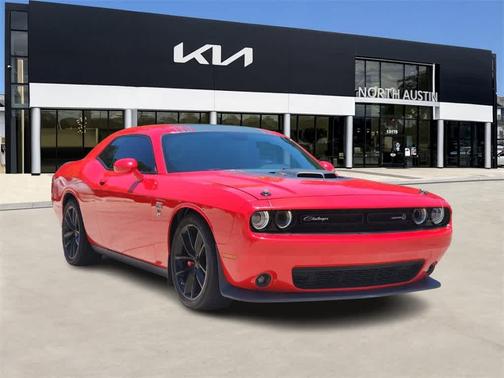 2016 Dodge Challenger 392 Hemi Scat Pack Shaker