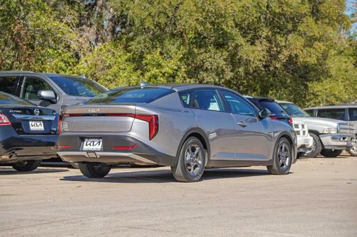2025 Kia K4 
