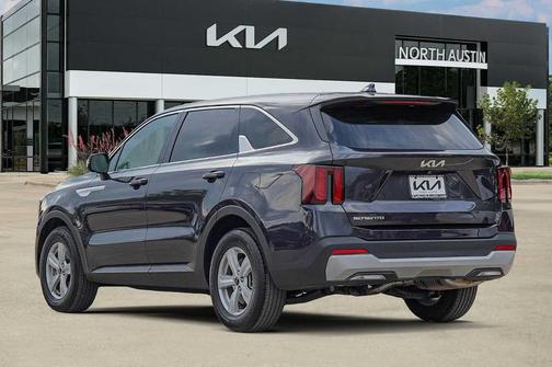 2025 Kia Sorento LX