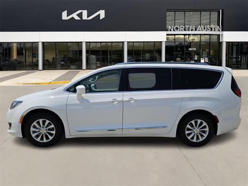 2018 Chrysler Pacifica Touring-L