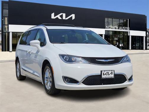 2018 Chrysler Pacifica Touring-L