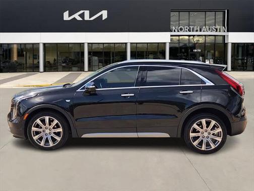2023 Cadillac XT4 Premium Luxury