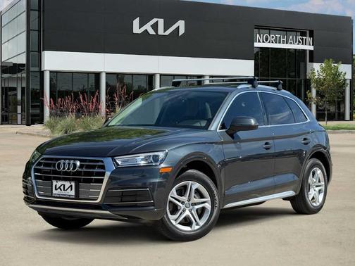 Manhattan Gray Metallic 2019 Audi Q5 2.0T Premium
