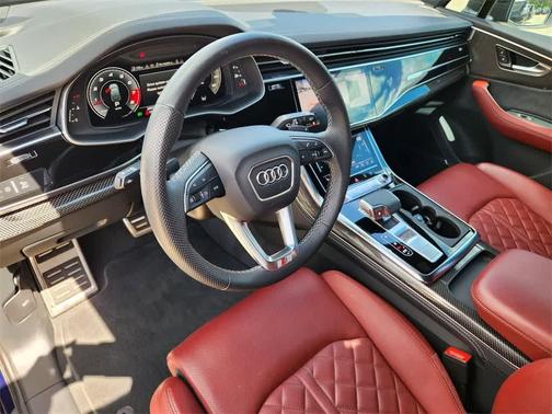 2024 Audi SQ7 4.0T Premium Plus