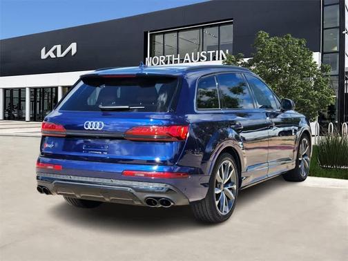 2024 Audi SQ7 4.0T Premium Plus