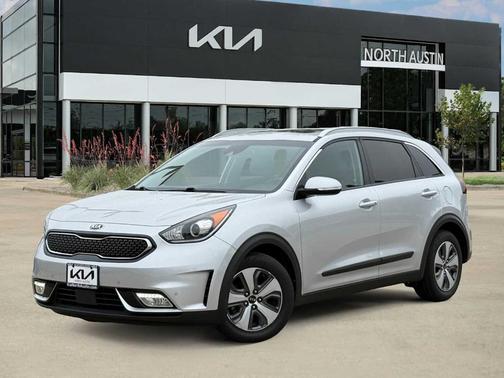 Silky Silver 2018 Kia Niro EX