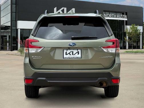 Jasper Green Metallic 2020 Subaru Forester Premium