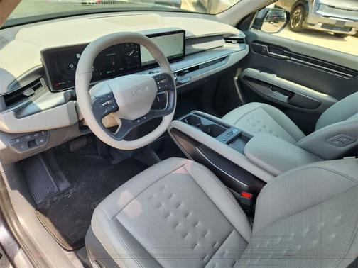2025 Kia EV9 Wind