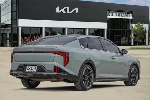 2025 Kia K4 GT-Line
