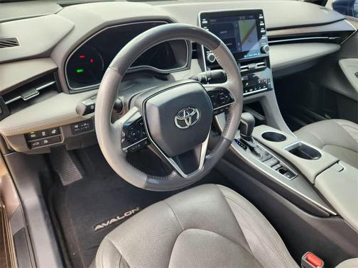 2020 Toyota Avalon Hybrid Limited