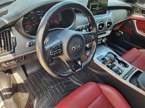 2021 Kia Stinger GT2