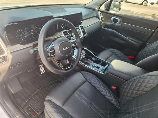 2023 Kia Sorento X-Line SX Prestige