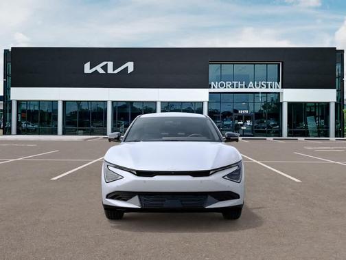 Glacial White Pearl 2026 Kia EV6 Wind