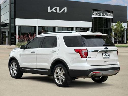 White Platinum Tri-Coat Metallic 2016 Ford Explorer Limited